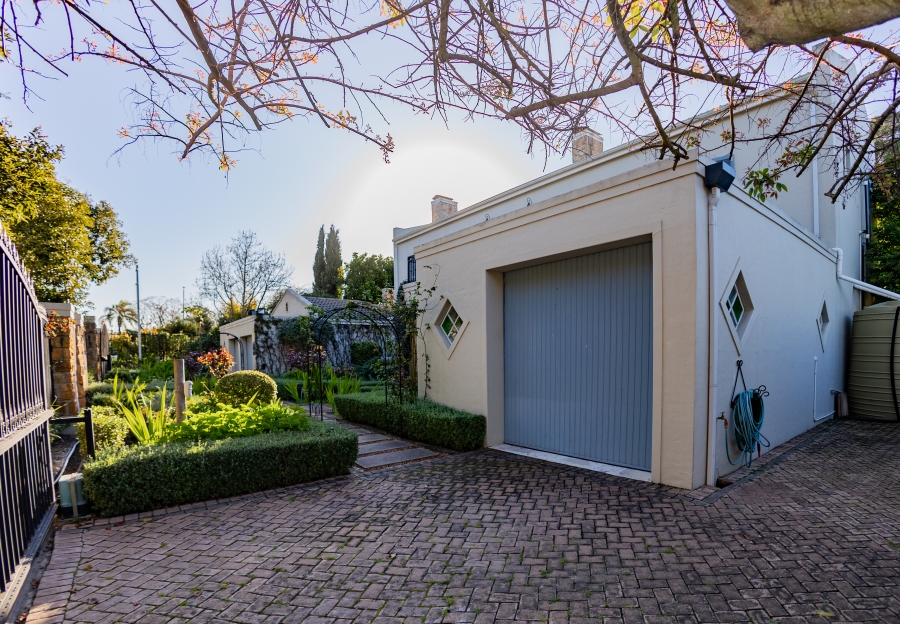 5 Bedroom Property for Sale in Durbanville Western Cape